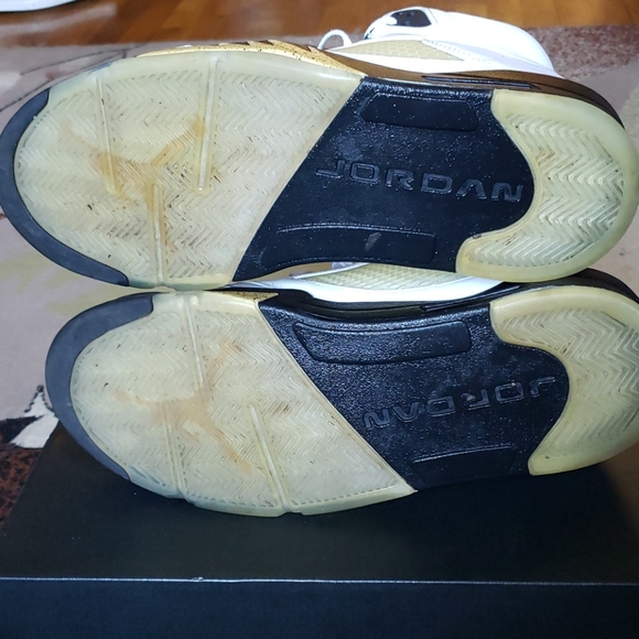 Air Jordan 5 Olympic Gold - Picture 5 of 8